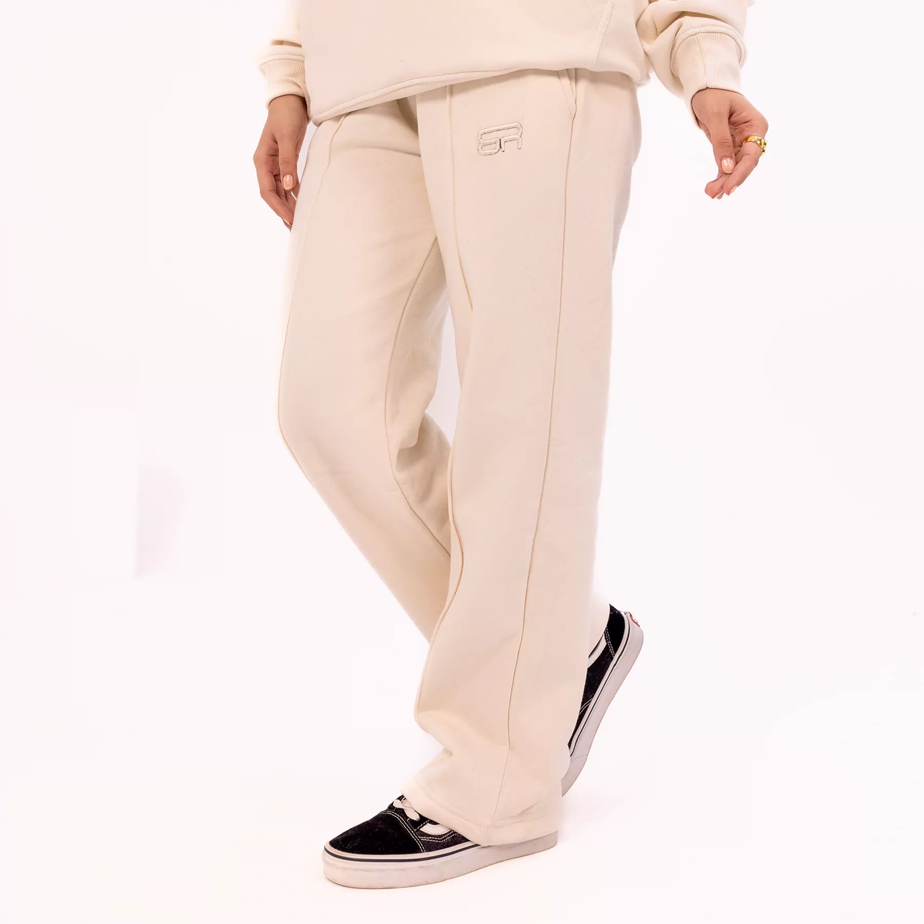 Born Raees Wide Fit Jogger Pants Cream