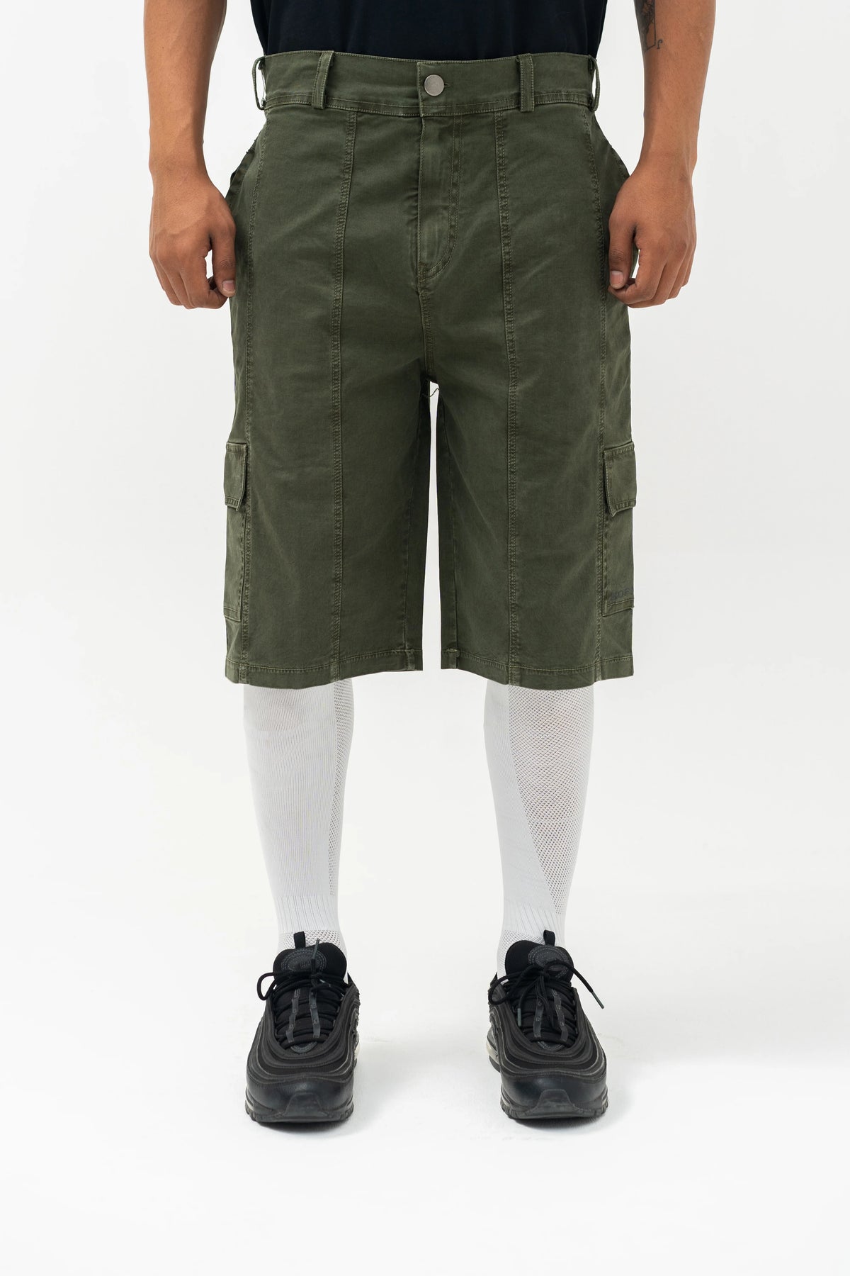 OLIVE CARGO SHORTS