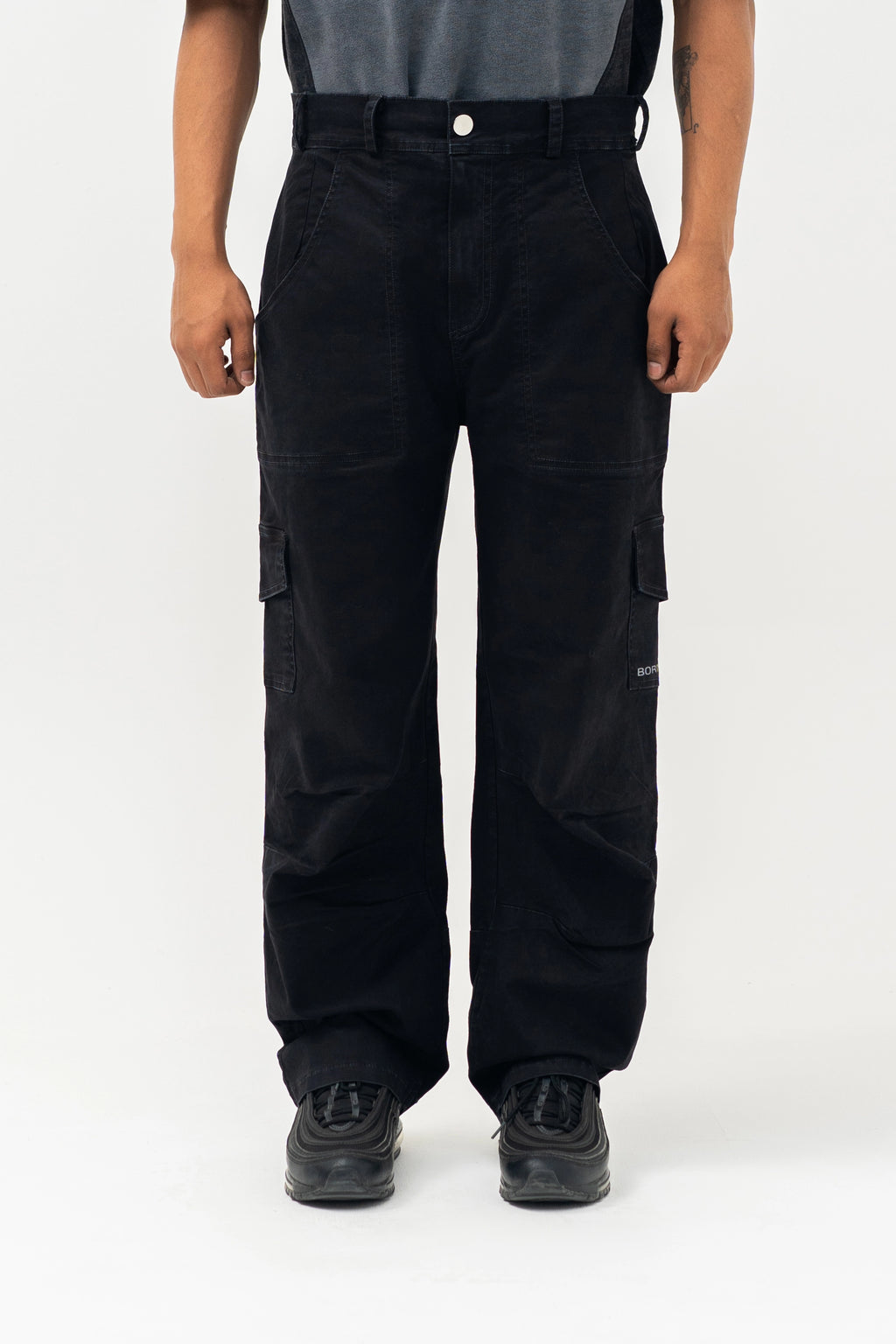 BLACK CARGO PANT