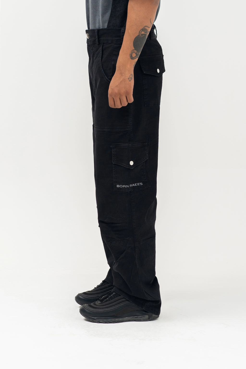BLACK CARGO PANT