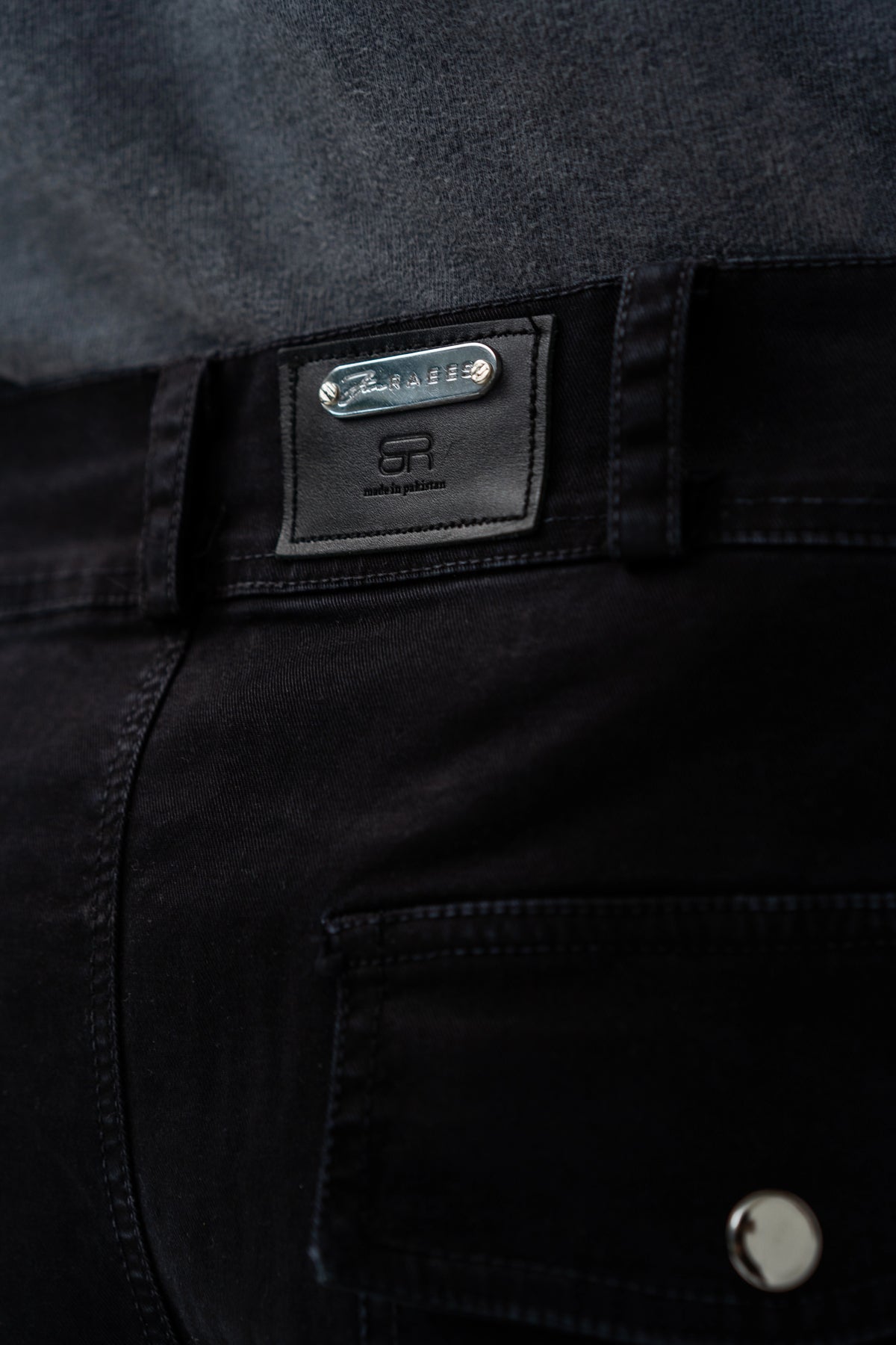 BLACK CARGO PANT